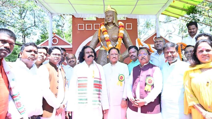 विकास और विरासत