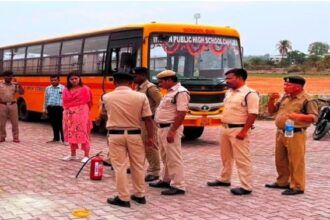 स्कूल बस निरीक्षण
