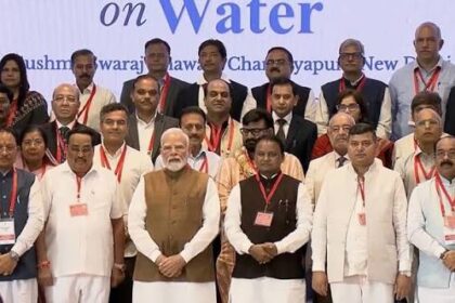 विष्णु देव साय, नरेंद्र मोदी,