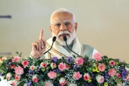 : नरेंद्र मोदी, मोदी के 25 साल, प्रधानमंत्री मोदी, 25 साल की सेवा,