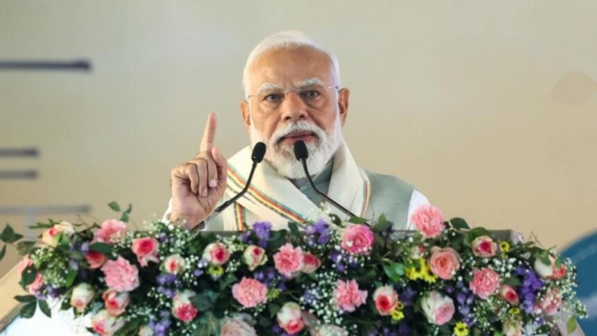: नरेंद्र मोदी, मोदी के 25 साल, प्रधानमंत्री मोदी, 25 साल की सेवा,